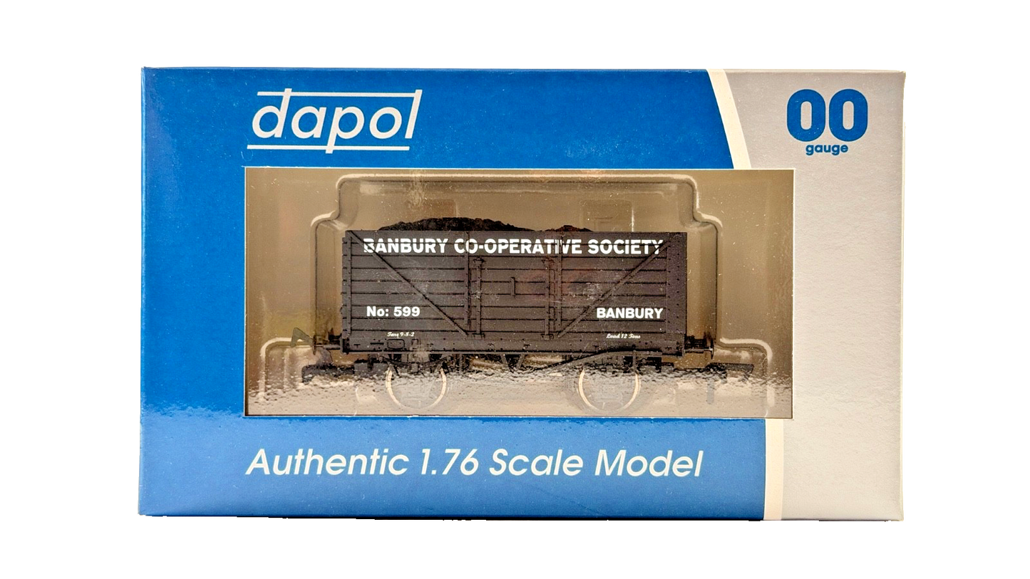 DAPOL 00 GAUGE - BANBURY CO-OPERATIVE SOCIETY PLANK WAGON 599 (LIMITED EDITION)