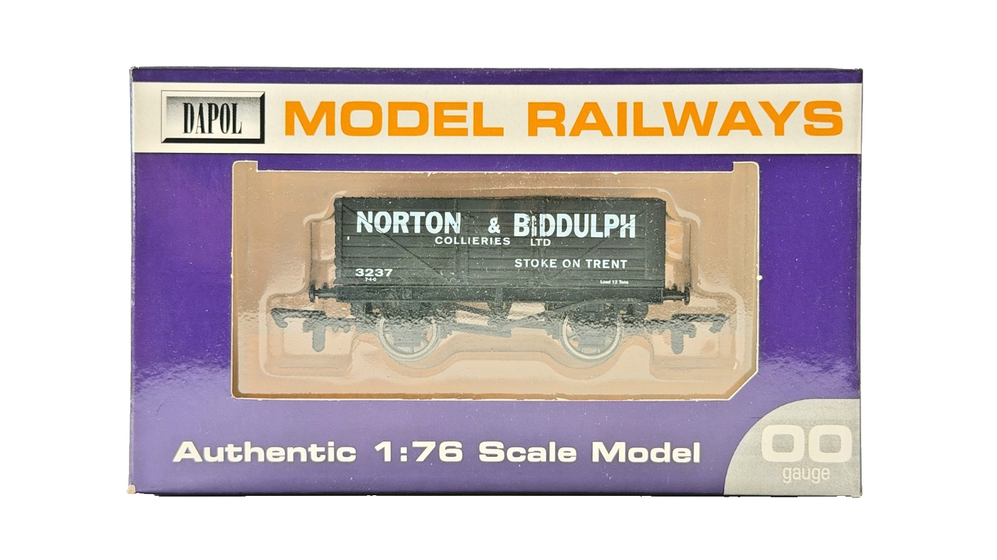 DAPOL 00 GAUGE - NORTON & BIDDULPH COLLIERIES STOKE ON TRENT (LIMITED EDITION)