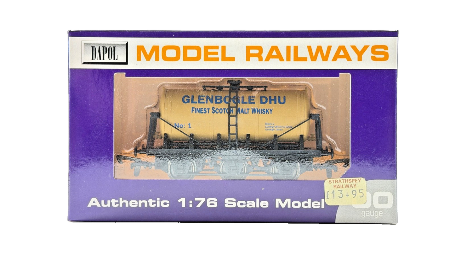 DAPOL 00 GAUGE - GLENBOGLE DHU FINEST SCOTCH WHISKEY TANKER 1 (LIMITED EDITION)