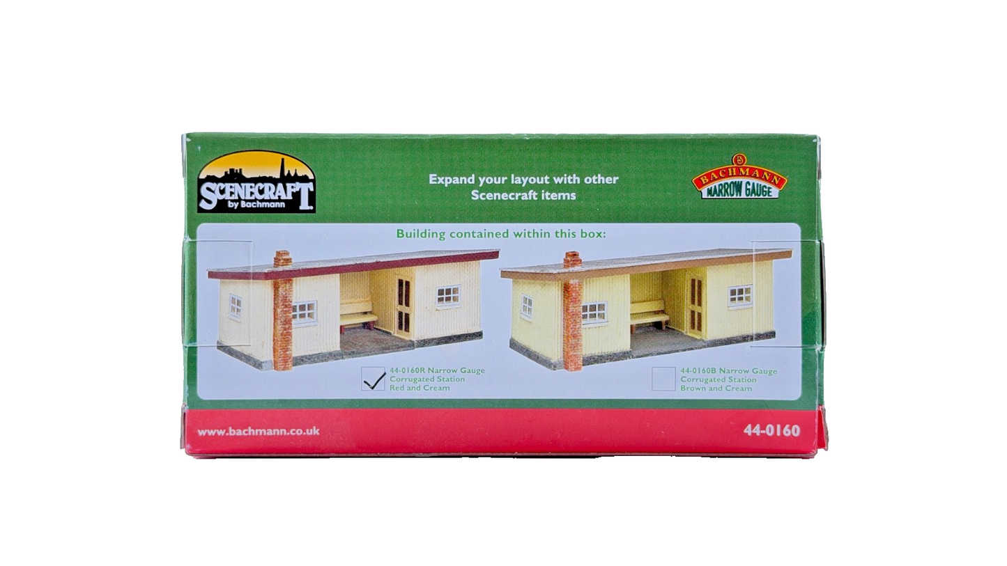 BACHMANN OO SCALE SCENECRAFT - 44-0160R - NARROW GAUGE STATION (RED & CREAM)