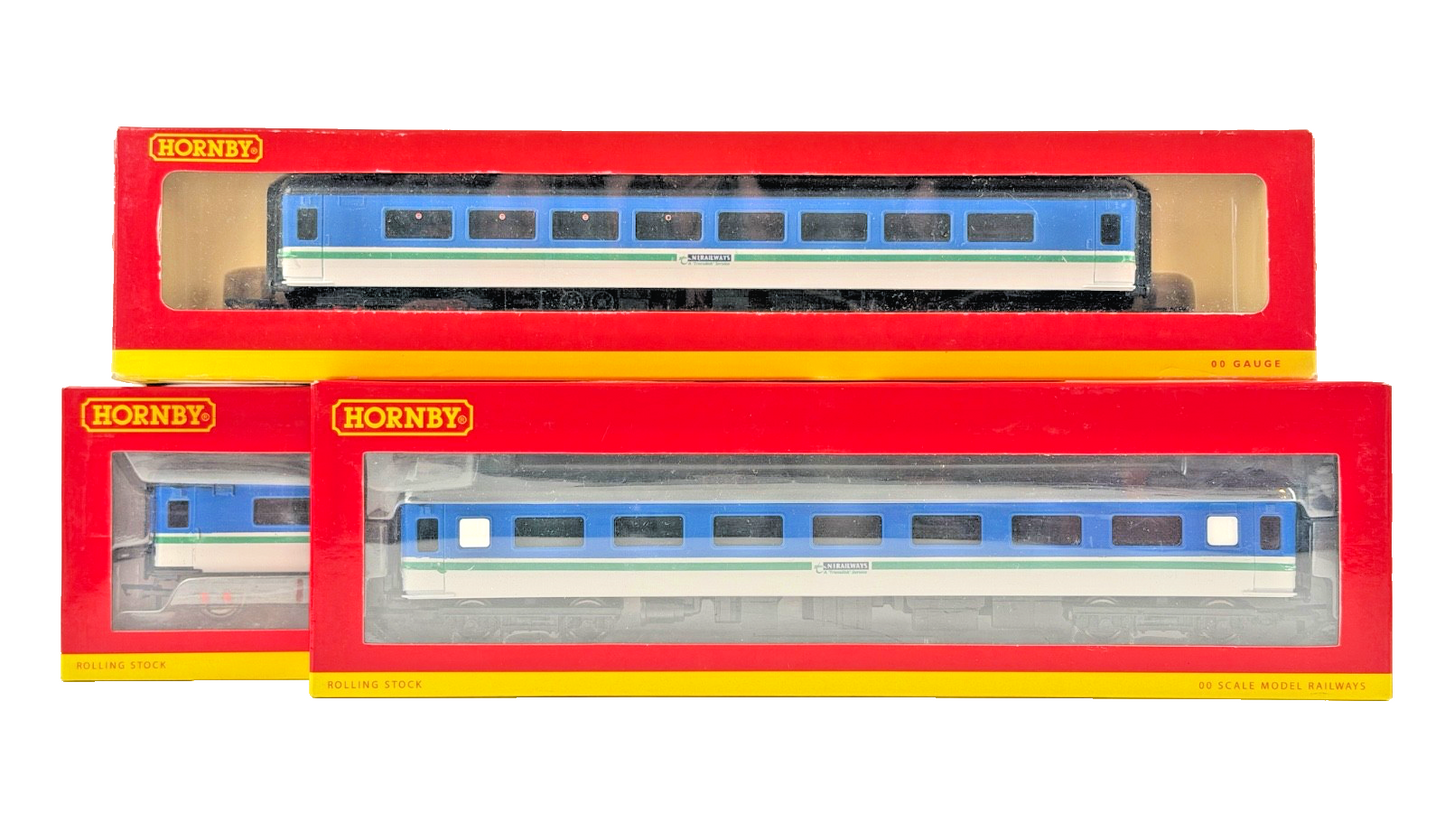 HORNBY/CHRIS DYER OO GAUGE - NI NORTHERN IRISH RAIL TRANSLINK MK2 COACHES X 3