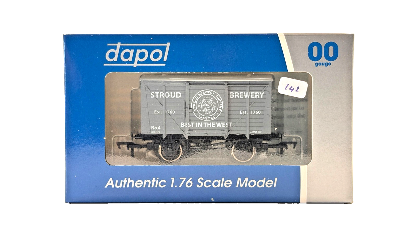 DAPOL 00 GAUGE - STROUD BREWERY BEST IN THE WEST VENT VAN 4 (LIMITED EDITION)