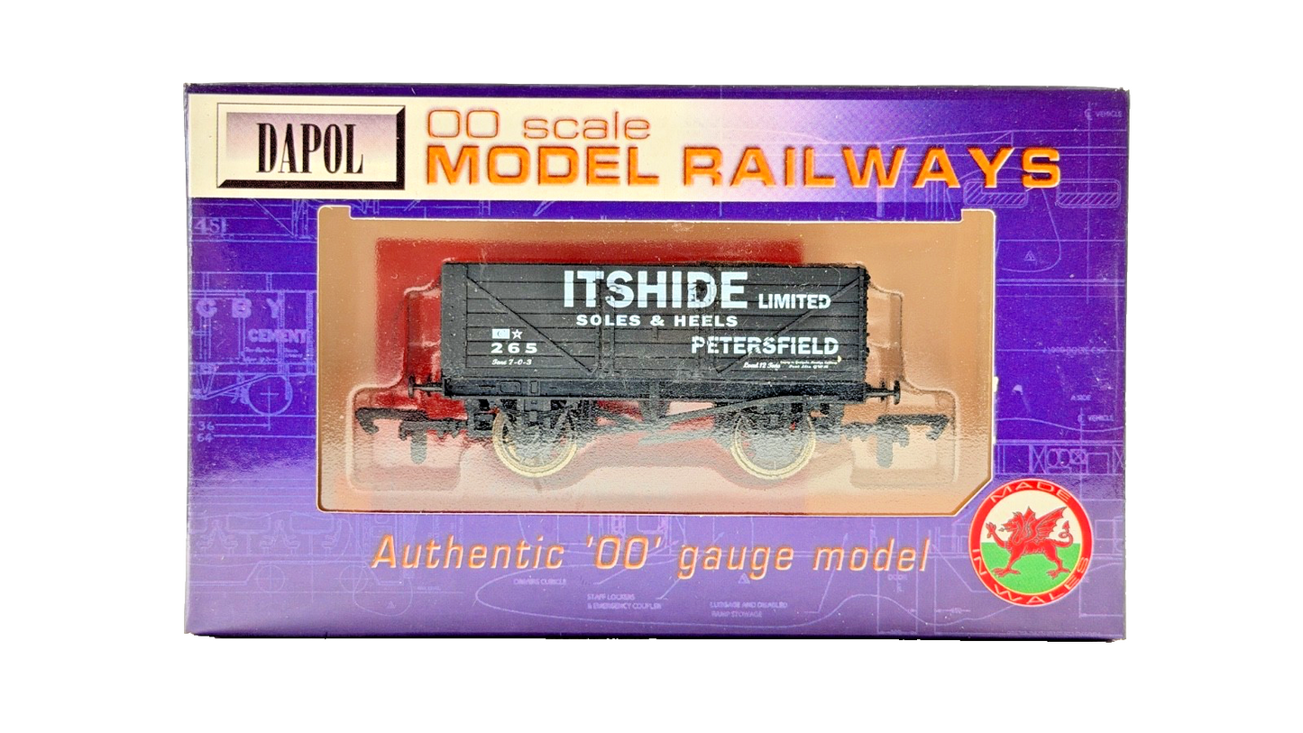 DAPOL 00 GAUGE - ITSHIDE SOLES & HEELS PETERSFIELD WAGON 265 (LIMITED EDITION)