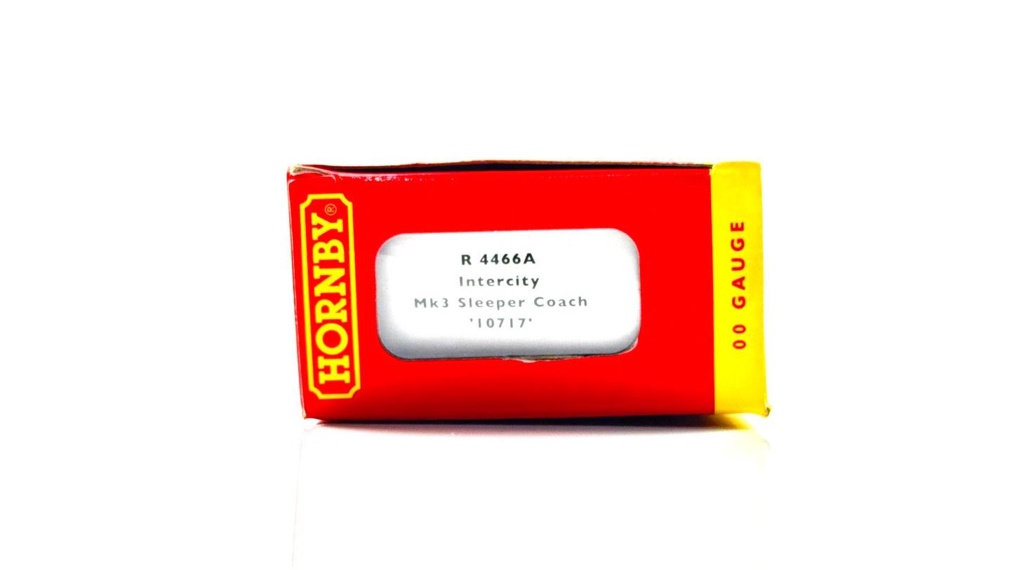 HORNBY 00 GAUGE - R4466A - INTERCITY SWALLOW MK3 SLEEPER COACH 10717 - BOXED