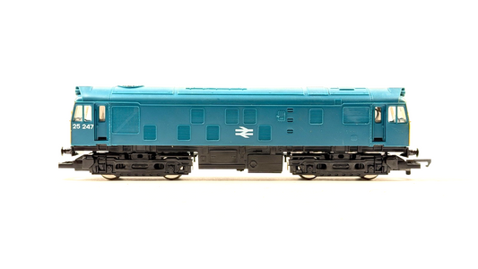 HORNBY 00 GAUGE - R068 - CLASS 25 DIESEL 25247 BR BLUE YELLOW ENDS BOXED