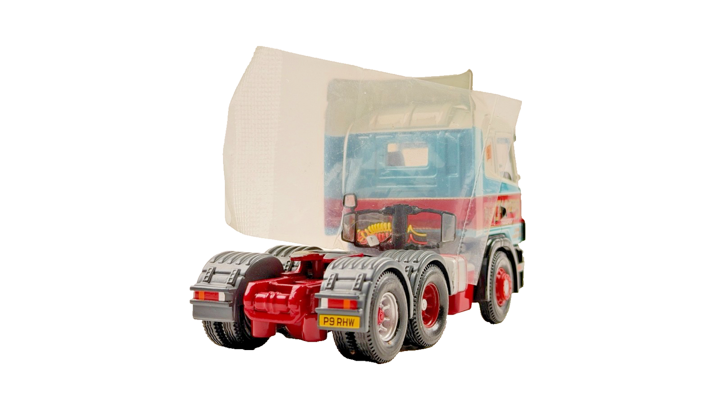 CORGI 1/50 SCALE OLIVERS TRANSPORT SCANIA 124L 420 6X2 TRACTOR UNIT UNBOXED