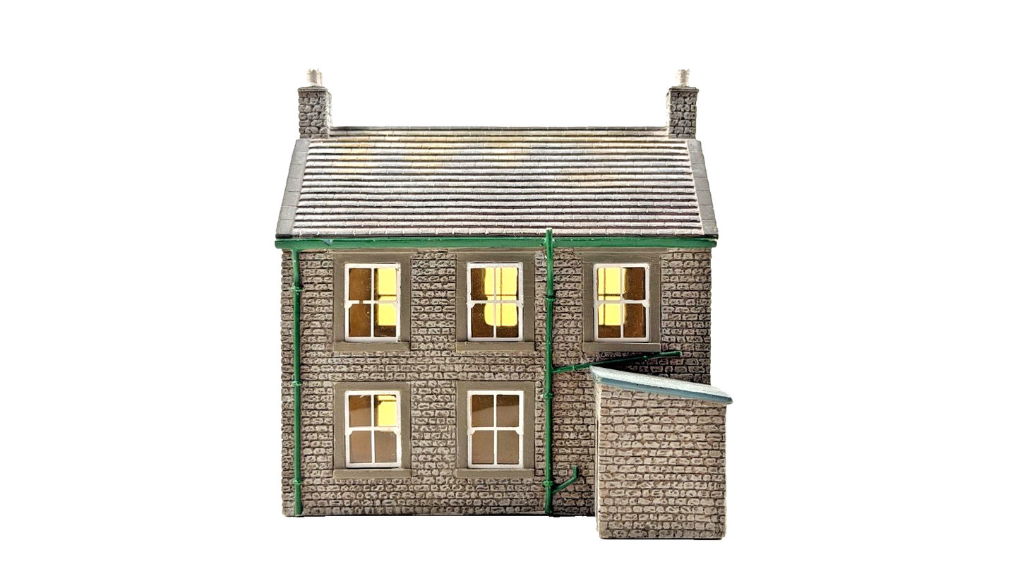 HORNBY SKALEDALE OO GAUGE - R8567 - HOME FARM HOUSE - UNBOXED