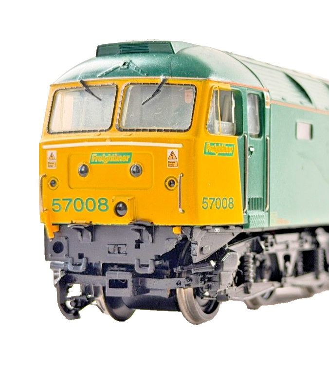 NQP BACHMANN 00 GAUGE - 32-750 - CLASS 57 DIESEL 57008 FREIGHTLINER EXPLORER