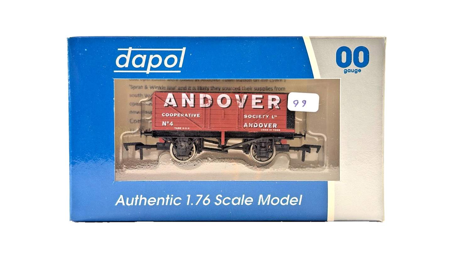 DAPOL 00 GAUGE - ANDOVER COOPERATIVE SOCIETY PLANK WAGON NO.4 (LIMITED EDITION)