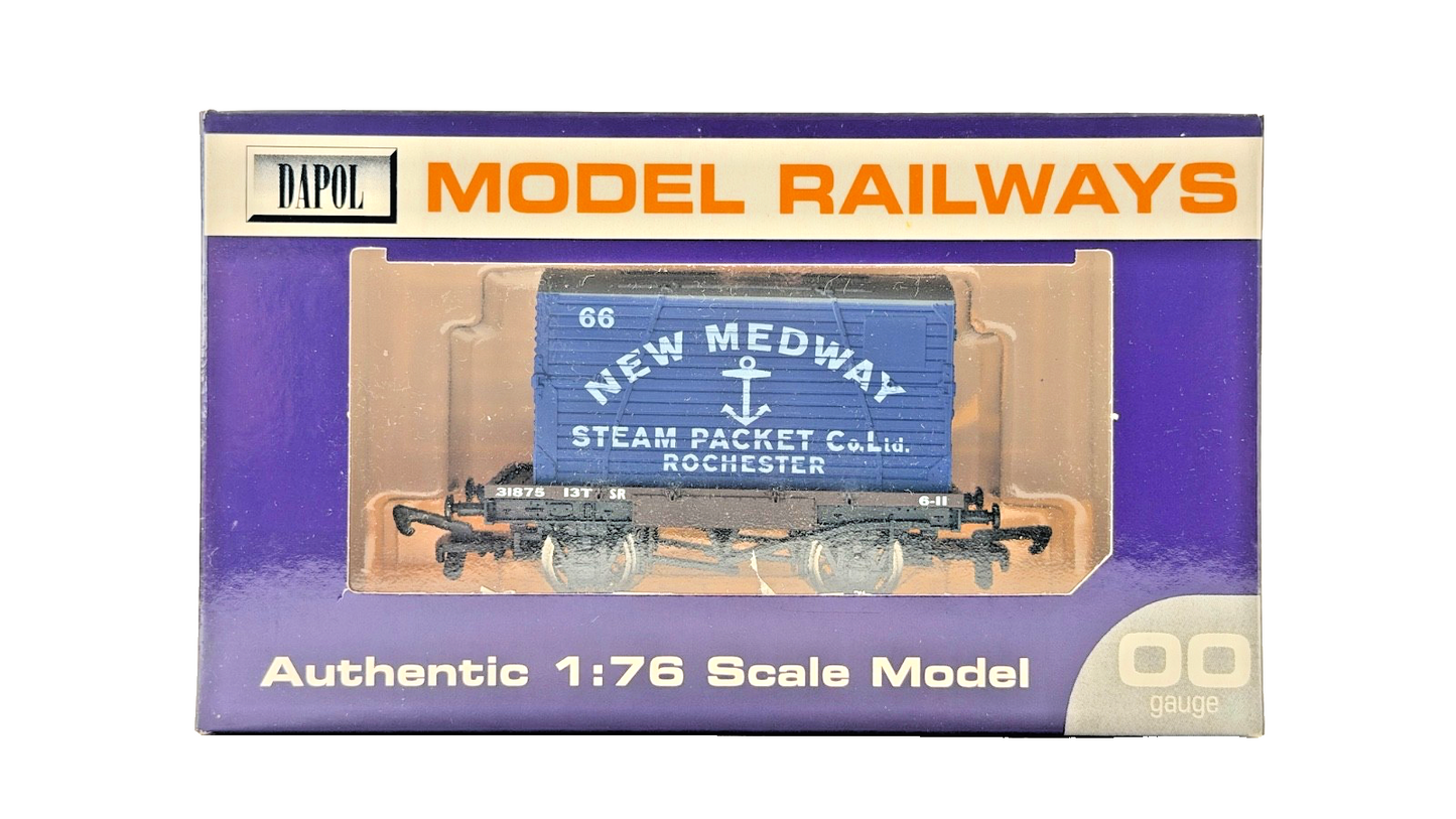 DAPOL 00 GAUGE - NEW MEDWAY STEAM PACKET ROCHESTER CONFLAT 66 (LIMITED EDITION)