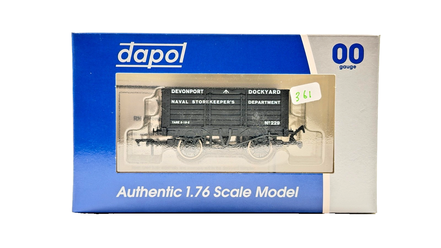 DAPOL 00 GAUGE - DEVONPORT DOCKYARD NAVAL STOREKEEPERS DEPT (LIMITED EDITION)