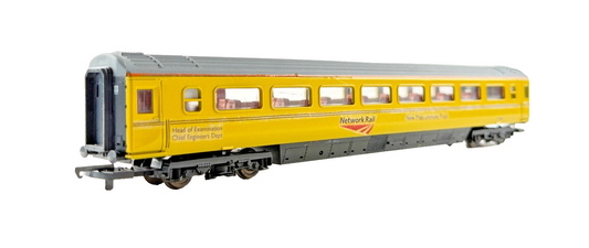 LIMA OO GAUGE - NETWORK RAIL MK3 NEW MEASUREMENT RESPRAYED COACH BOXED