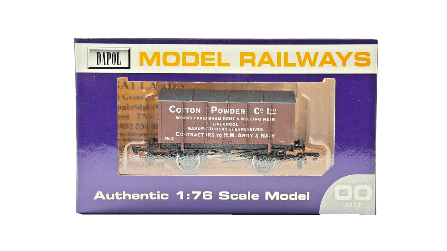 DAPOL 00 GAUGE - COTTON POWDER WORKS FAVERSHAM HM ARMY & NAVY (LIMITED EDITION)