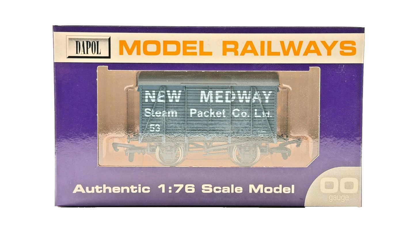 DAPOL 00 GAUGE - NEW MEDWAY STEAM PACKET COMPANY VAN NO.53 (LIMITED EDITION)