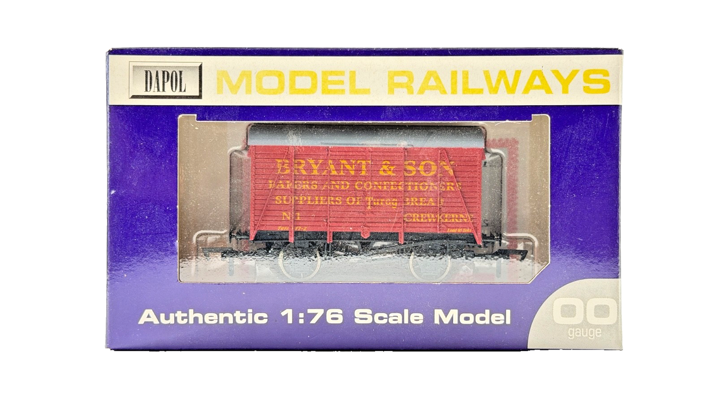 DAPOL 00 GAUGE - BRYANT BAKERS & CONFECTIONERS CREWKERNE NO.1 (LIMITED EDITION)