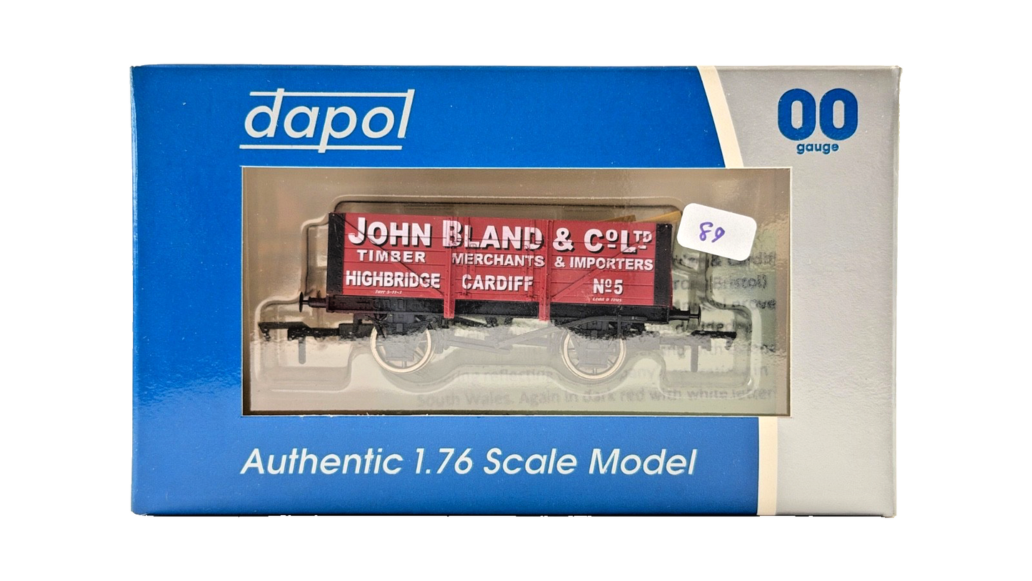 DAPOL 00 GAUGE - JOHN BLAND TIMBER MERCHANT HIGHBRIDGE CARDIFF (LIMITED EDITION)