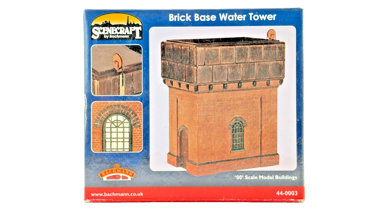 BACHMANN OO GAUGE SCENECRAFT - 44-0003 - BRICK BASE WATER TOWER - NEW