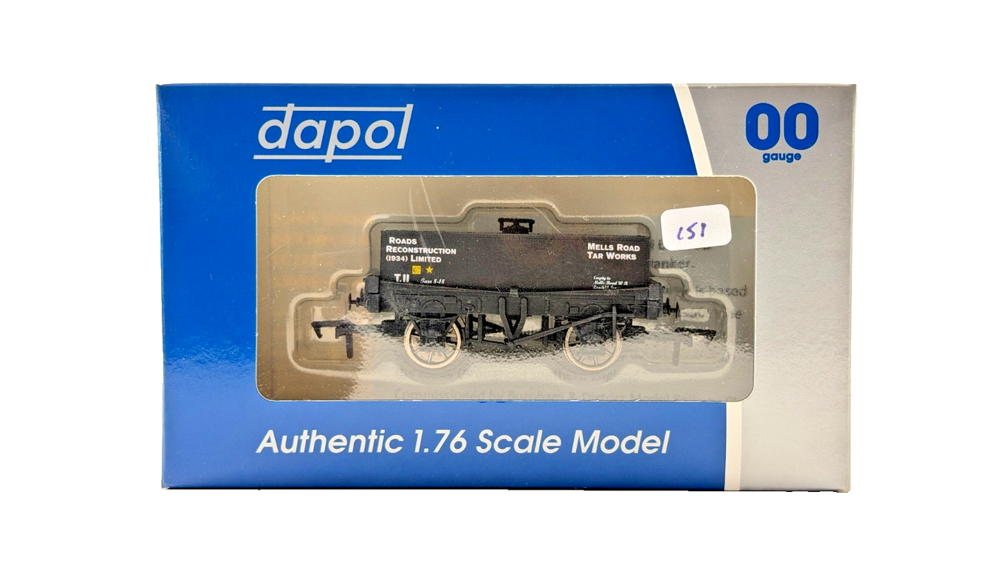 DAPOL 00 GAUGE - ROADS RECONSTRUCTION MELLS ROAD TAR WORKS T11 (LIMITED EDITION)