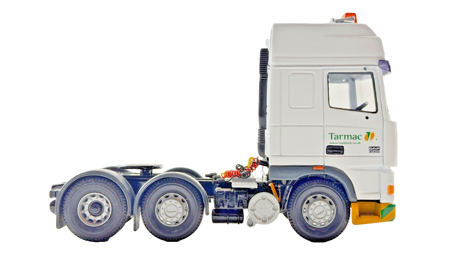 CORGI 1/50 SCALE DIECAST DAF XF TARMAC 6X2 TRACTOR UNIT UNBOXED