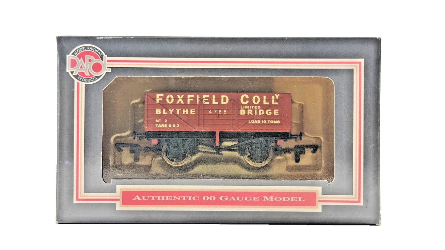 DAPOL 00 GAUGE - FOXFIELD COLLIERY BLYTHE BRIDGE PLANK WAGON (LIMITED EDITION)
