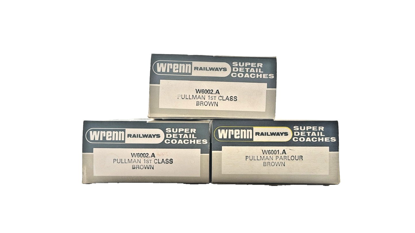 WRENN OO GAUGE - W6001.A/W6002.A - VERA AUDREY AND CAR NO.87 PULLMAN COACHES X 3