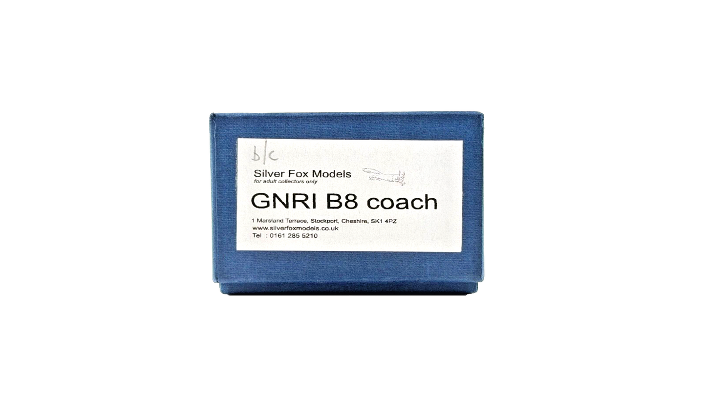 SILVER FOX MODELS OO GAUGE - GNRI NORTHERN IRISH RAIL CREAM/BLUE B8 COACH 266