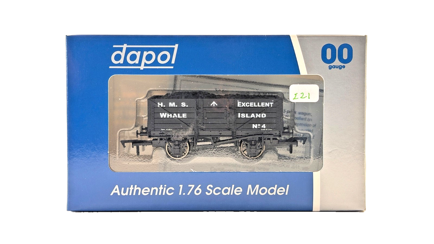 DAPOL 00 GAUGE - HMS EXCELLENT WHALE ISLAND PLANK WAGON NO.4 (LIMITED EDITION)