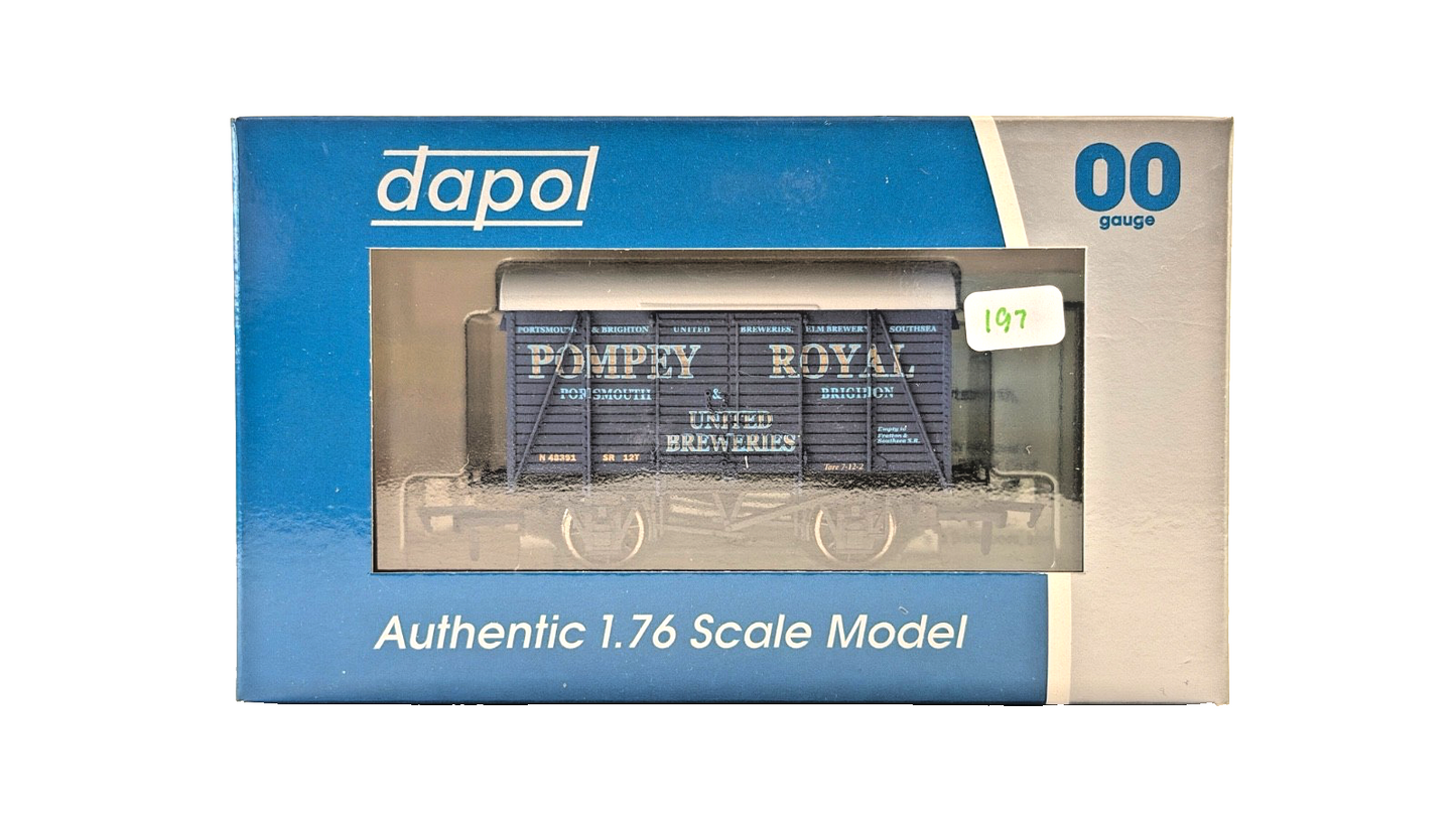 DAPOL 00 GAUGE - POMPEY ROYAL UNITED BREWERIES PORTSMOUTH VAN (LIMITED EDITION)