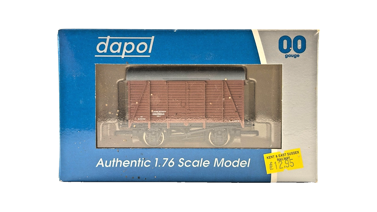 DAPOL 00 GAUGE - TENTERDEN & ROBERTSBRIDGE 10T VENT VAN S45756 (LIMITED EDITION)