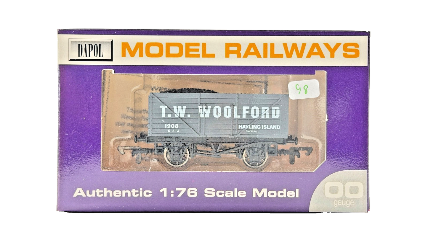 DAPOL 00 GAUGE - T W WOOLFORD OF HAYLING ISLAND WAGON NO.1908 (LIMITED EDITION)