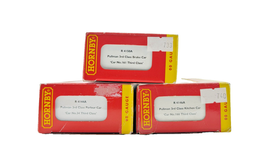 HORNBY OO GAUGE - R4144A/R4146A/R4150A - RAKE OF ASSORTED PULLMAN COACHES BOXED
