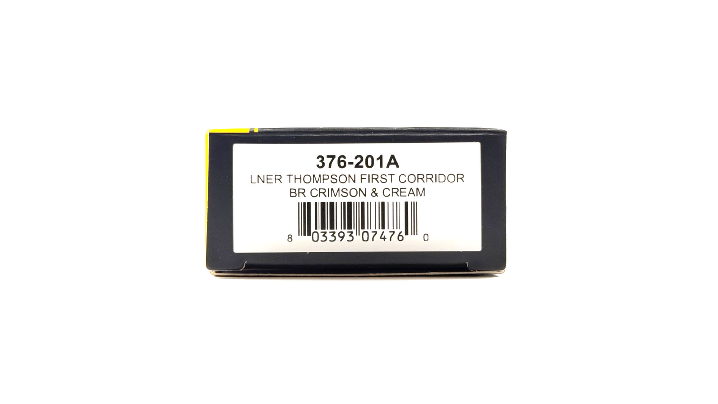 GRAHAM FARISH N GAUGE - 376-201A - THOMPSON 1ST CLASS CORRIDOR BR CRIMSON CREAM