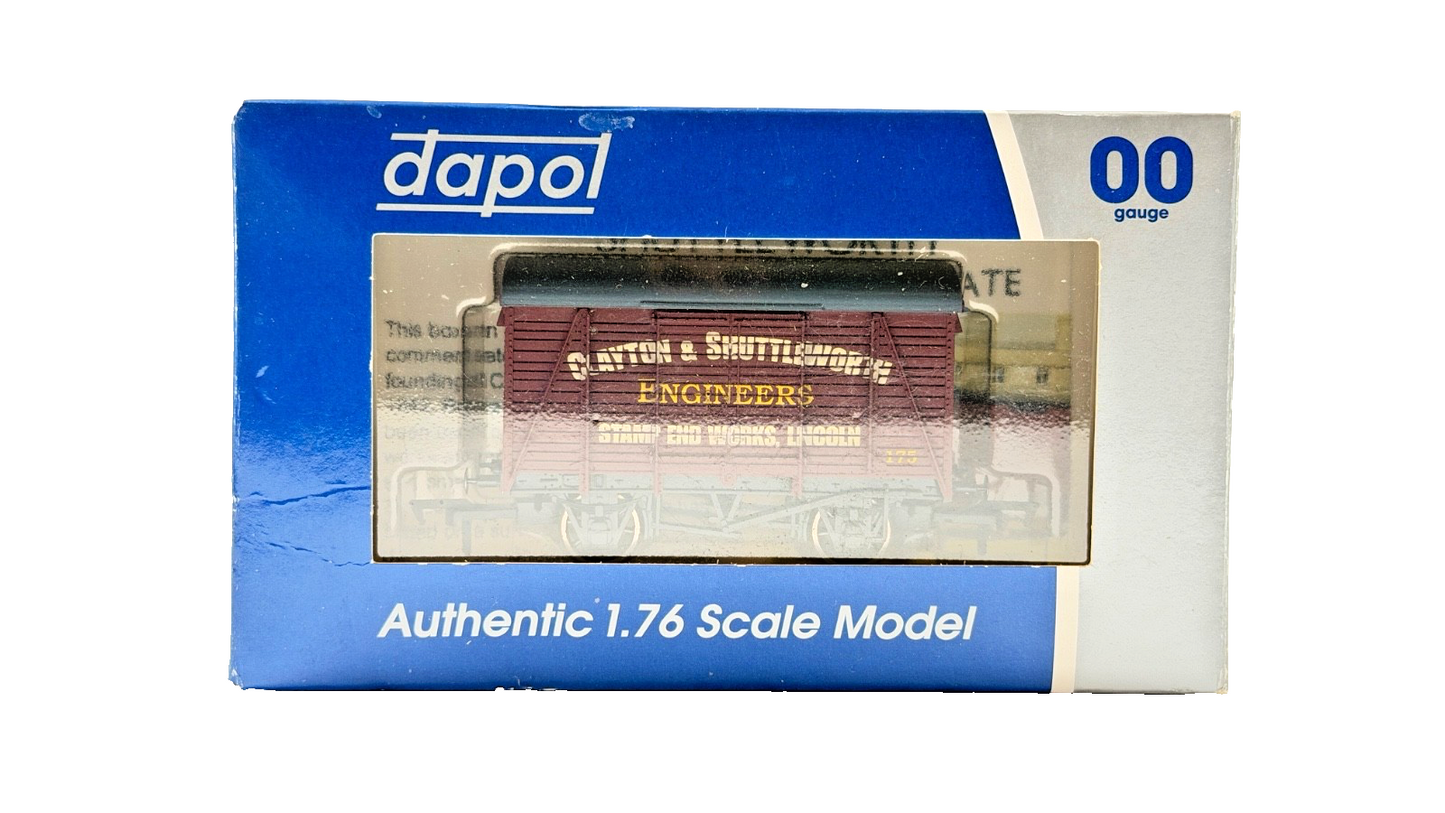 DAPOL 00 GAUGE - CLAYTON & SHUTTLEWORTH ENGINEERS LINCOLN 175 (LIMITED EDITION)