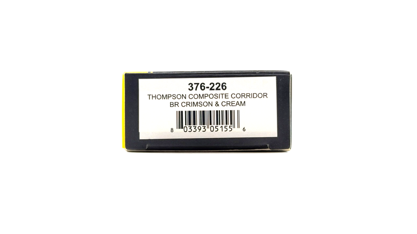 GRAHAM FARISH N GAUGE - 376-226 - THOMPSON COMPOSITE CORRIDOR BR CRIMSON CREAM