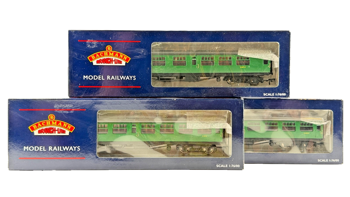 BACHMANN OO GAUGE - 34-529/34-554/34-577 - RAKE OF 3 BULLEID 63FT GREEN COACHES