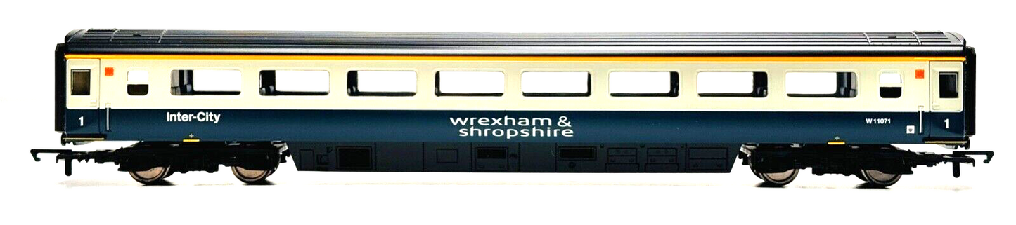 HORNBY 00 GAUGE - R4399 - WREXHAM & SHROPSHIRE COACHES TRIPLE PACK - ALT BOGIES