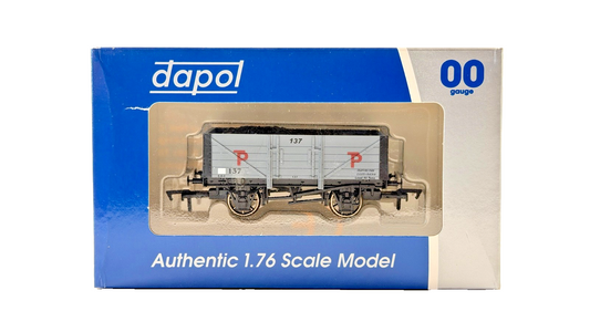 DAPOL 00 GAUGE - TRAFFORD PARK ESTATES RAILWAY PLANK WAGON 137 (LIMITED EDITION)