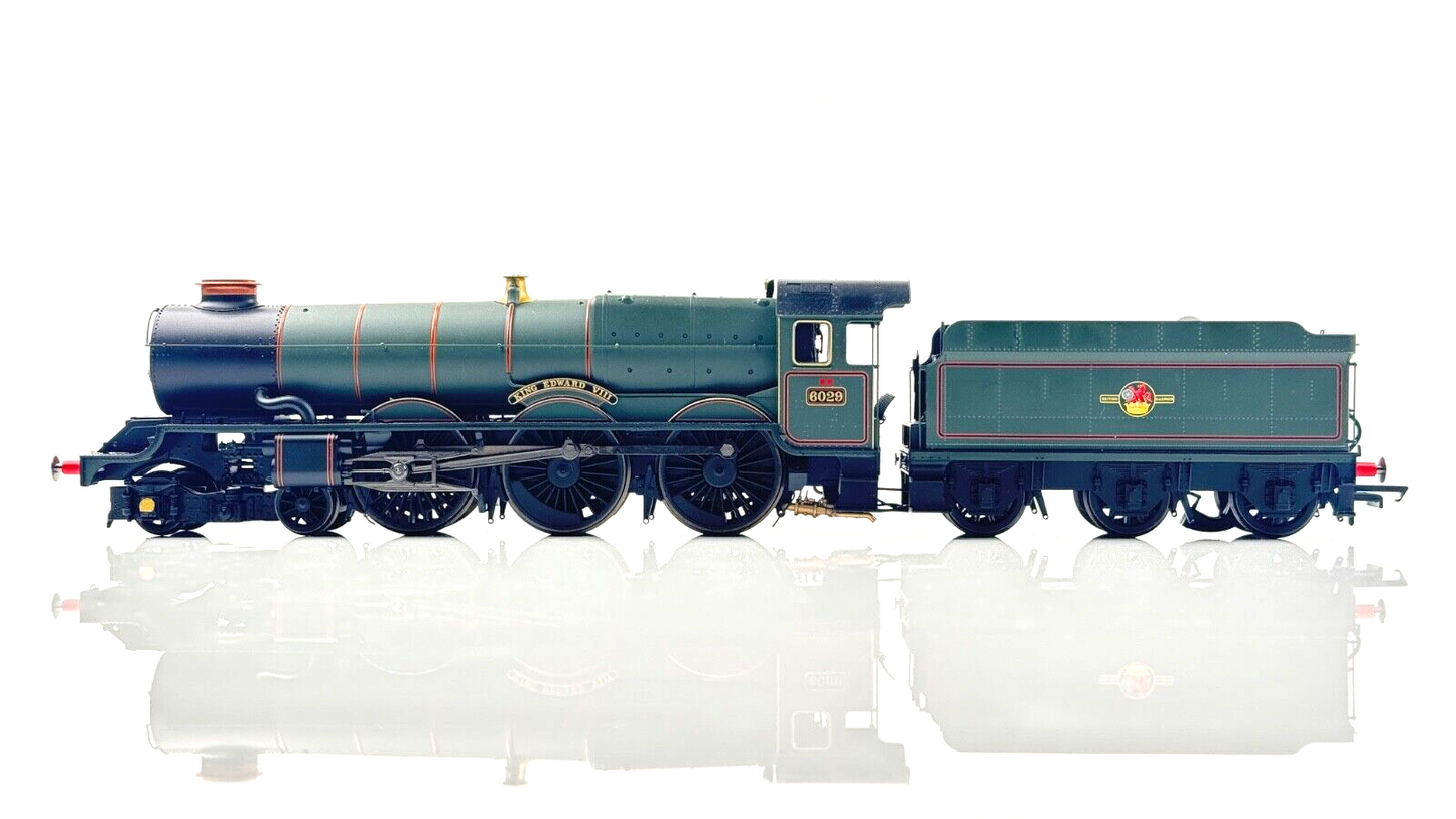 HORNBY 00 GAUGE - R3332 - BR (LATE) KING CLASS 'KING EDWARD VIII' 6029 BOXED