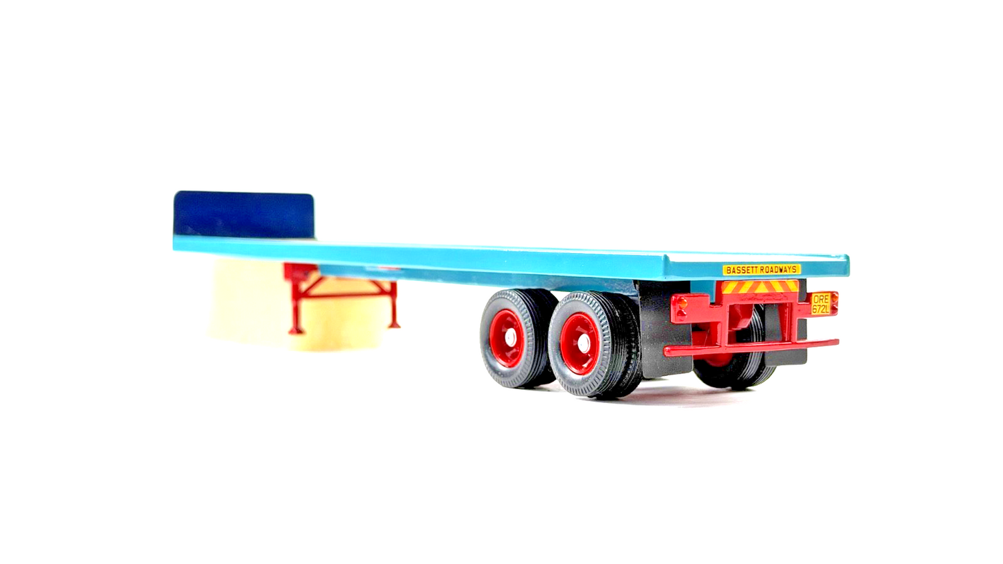 CORGI 1/50 SCALE CC12509 BASSETT ROADWAYS LIGHT BLUE FLATBED TRAILER UNBOXED
