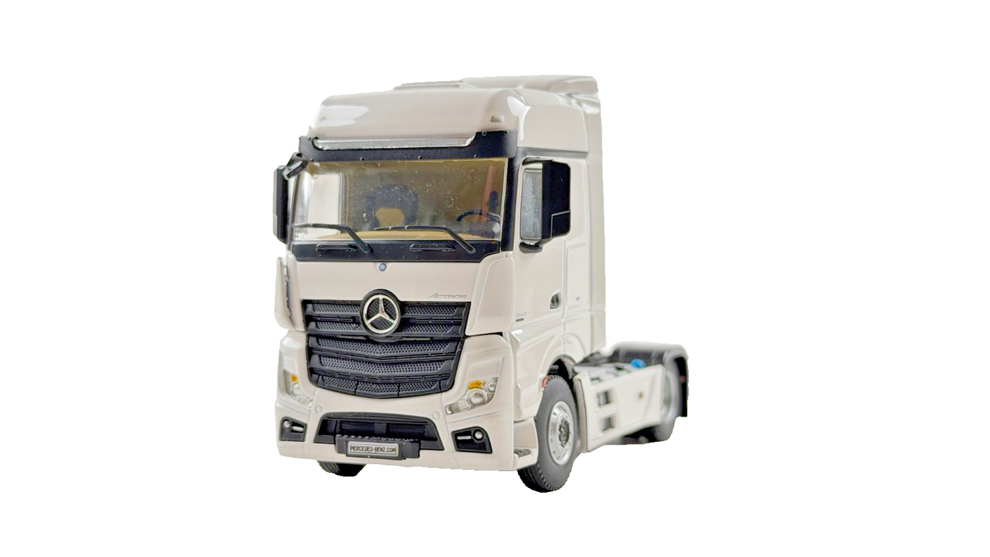WSI 1/50 SCALE - 03-1134 - MERCEDES MP4 BIGA 4X2 PLAIN WHITE TRACTOR CAB BOXED