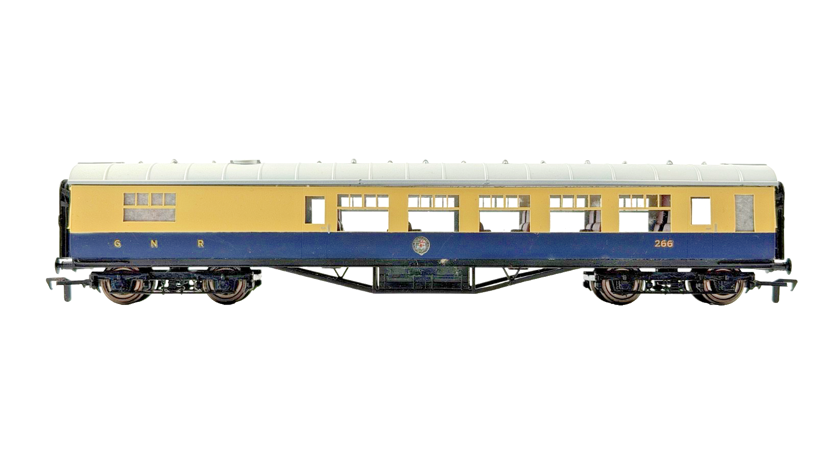 SILVER FOX MODELS OO GAUGE - GNRI NORTHERN IRISH RAIL CREAM/BLUE B8 COACH 266