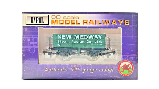 DAPOL 00 GAUGE - NEW MEDWAY STEAM PACKET COMPANY GREEN NO.19 (LIMITED EDITION)