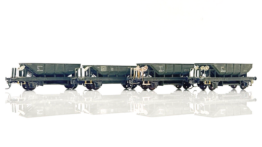 CAMBRIAN KIT BUILT 00 GAUGE - RAKE OF 4 DOGFISH/CATFISH HOPPER WAGONS - UNBOXED