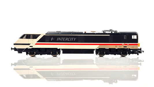 HORNBY 00 GAUGE - INTERCITY SWALLOW CLASS 91 & CLASS 82 TWIN SET - UNBOXED