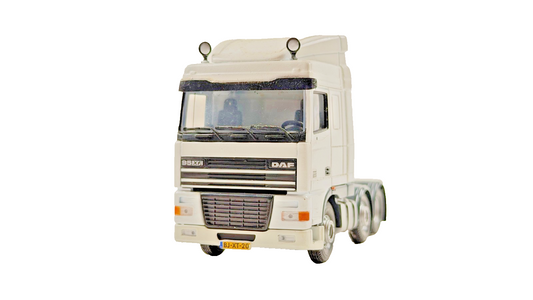 CORGI 1/50 SCALE PLAIN WHITE DAF 95XF 6X2 TRACTOR UNIT UNBOXED