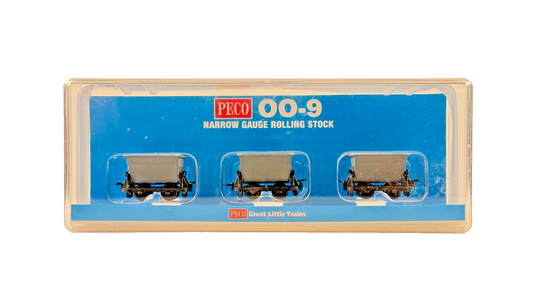 PECO OO9 SCALE - GR-331 - HUDSON RUGGA V SKIPS GREY TRIPLE WAGON PACK BOXED