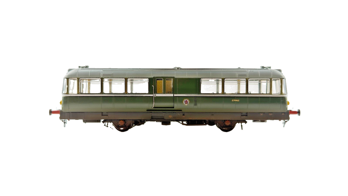 HELJAN OO GAUGE - 87041 - RAILBUS W&M E79962 GREEN LARGE YELLOW PANEL WEATHERED