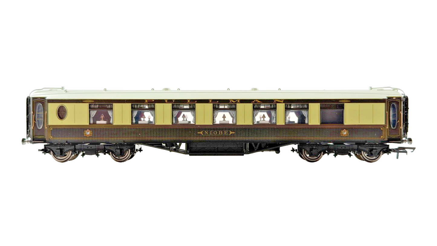 IMPERFECT HORNBY OO GAUGE - R4143A - PULLMAN 1ST CLASS PARLOUR CAR COACH NIOBE