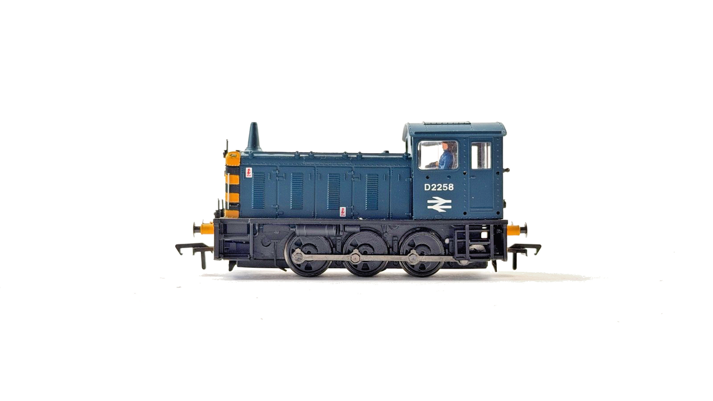 BACHMANN 00 GAUGE - 31-336A - 04 DIESEL SHUNTER D2258 BR BLUE WASP STRIPES BOXED