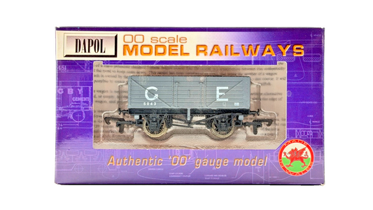 DAPOL 00 GAUGE - GREAT EASTERN GE GREY PLANK WAGON NO.5043 (LIMITED EDITION)